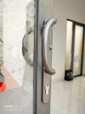 Mẫu tay nắm cửa nhôm kính (5)