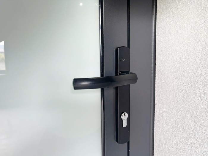 Tay nắm cửa nhôm Xingfa (3)