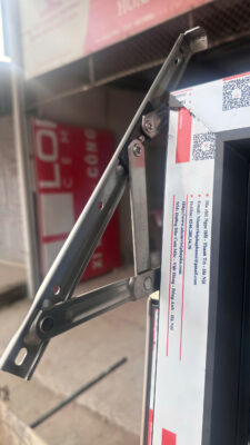 Mua bản lề cửa nhôm ở đâu (2)